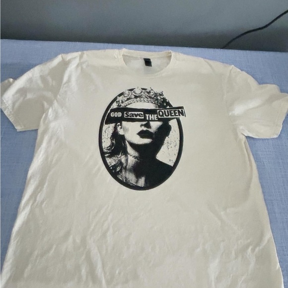 Taylor Swift God Save the Queen Tee, Color Natural, Multiple sizes - Picture 2 of 2